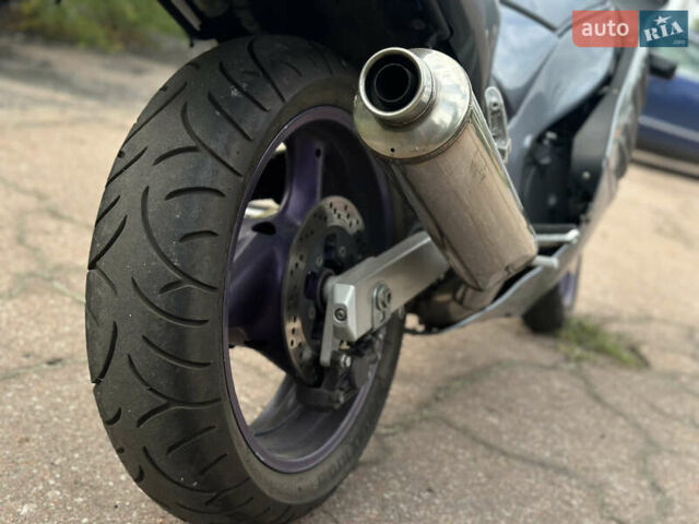 Серый Сузуки RF 600R, объемом двигателя 0.6 л и пробегом 55 тыс. км за 2950 $, фото 10 на Automoto.ua