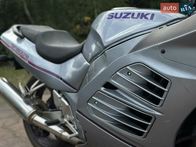 Серый Сузуки RF 600R, объемом двигателя 0.6 л и пробегом 55 тыс. км за 2950 $, фото 11 на Automoto.ua