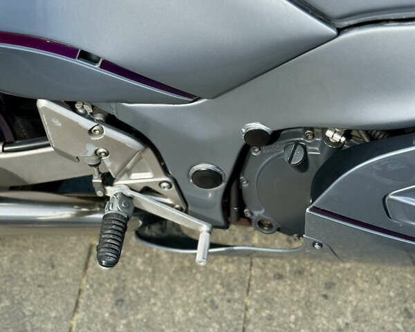 Серый Сузуки RF 600R, объемом двигателя 0.6 л и пробегом 79 тыс. км за 3500 $, фото 9 на Automoto.ua