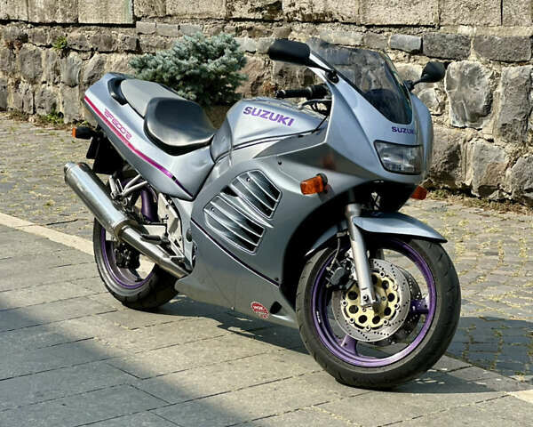 Серый Сузуки RF 600R, объемом двигателя 0.6 л и пробегом 79 тыс. км за 3500 $, фото 6 на Automoto.ua