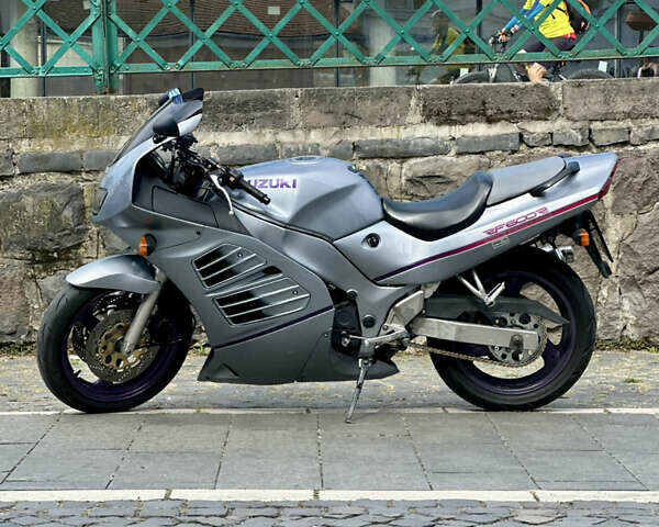 Серый Сузуки RF 600R, объемом двигателя 0.6 л и пробегом 79 тыс. км за 3500 $, фото 2 на Automoto.ua