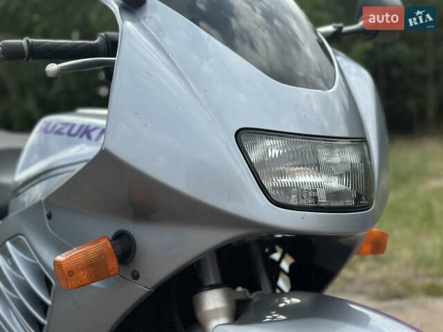 Серый Сузуки RF 600R, объемом двигателя 0.6 л и пробегом 55 тыс. км за 2950 $, фото 3 на Automoto.ua