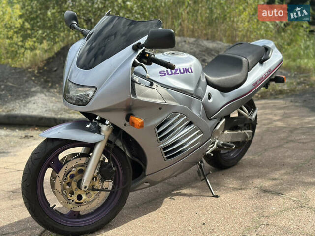 Серый Сузуки RF 600R, объемом двигателя 0.6 л и пробегом 55 тыс. км за 2950 $, фото 4 на Automoto.ua