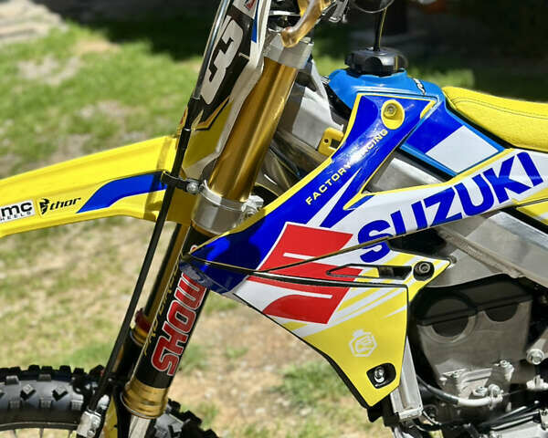 Желтый Сузуки RM-Z 450, объемом двигателя 0.45 л и пробегом 1 тыс. км за 5500 $, фото 19 на Automoto.ua