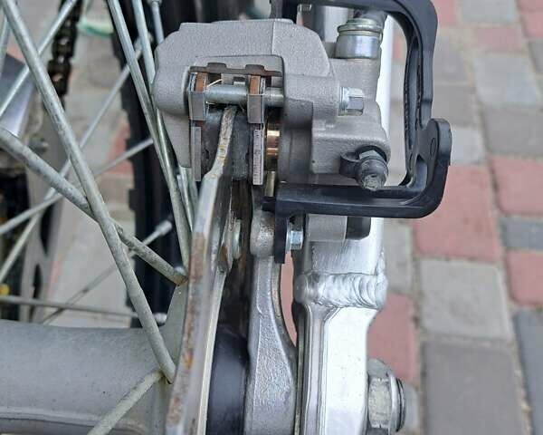 Сузуки RM 250Z, объемом двигателя 0.25 л и пробегом 4 тыс. км за 5200 $, фото 2 на Automoto.ua