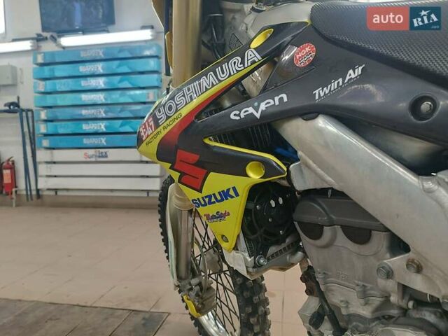 Желтый Сузуки RM 450Z, объемом двигателя 4.39 л и пробегом 6 тыс. км за 4600 $, фото 1 на Automoto.ua