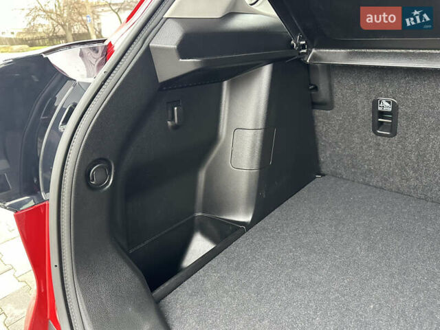 Красный Сузуки S-Cross, объемом двигателя 1.37 л и пробегом 19 тыс. км за 23999 $, фото 47 на Automoto.ua