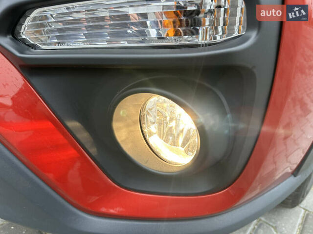 Красный Сузуки S-Cross, объемом двигателя 1.37 л и пробегом 19 тыс. км за 23999 $, фото 23 на Automoto.ua