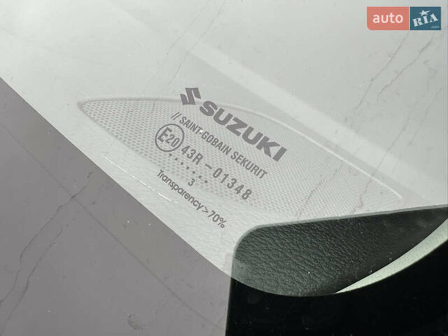 Красный Сузуки S-Cross, объемом двигателя 1.37 л и пробегом 19 тыс. км за 23999 $, фото 21 на Automoto.ua