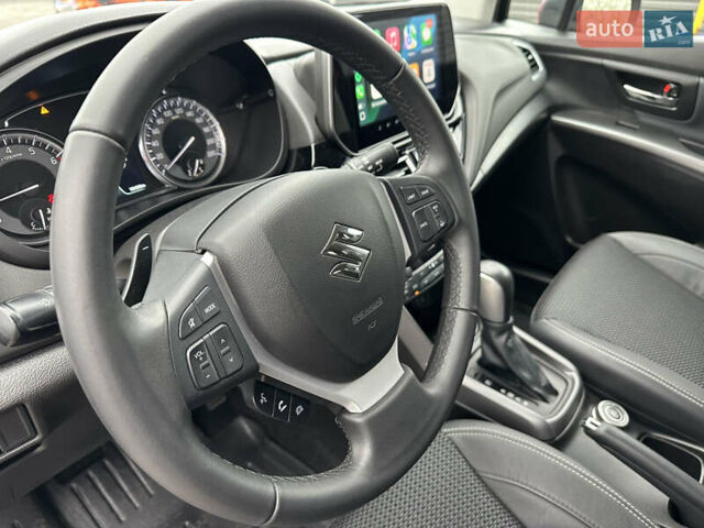 Красный Сузуки S-Cross, объемом двигателя 1.37 л и пробегом 19 тыс. км за 23999 $, фото 35 на Automoto.ua