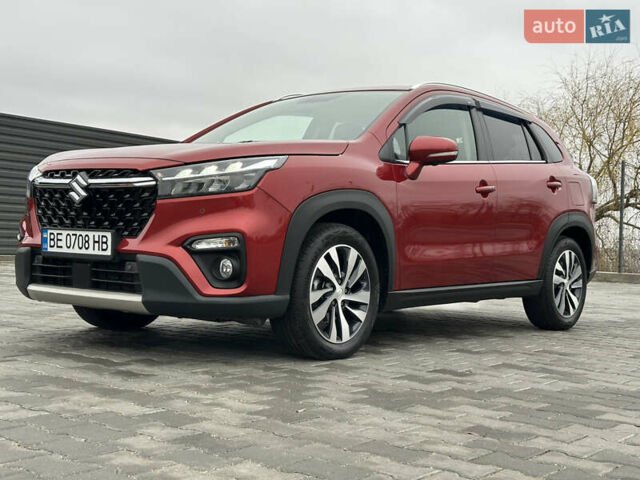 Красный Сузуки S-Cross, объемом двигателя 1.37 л и пробегом 19 тыс. км за 23999 $, фото 2 на Automoto.ua