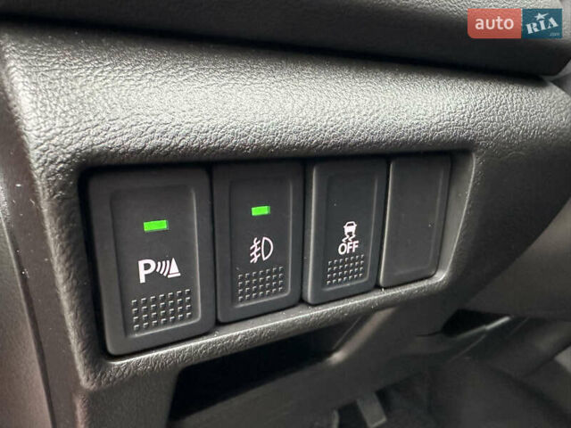 Красный Сузуки S-Cross, объемом двигателя 1.37 л и пробегом 19 тыс. км за 23999 $, фото 34 на Automoto.ua