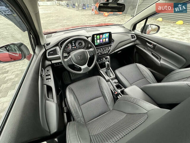 Красный Сузуки S-Cross, объемом двигателя 1.37 л и пробегом 19 тыс. км за 23999 $, фото 44 на Automoto.ua