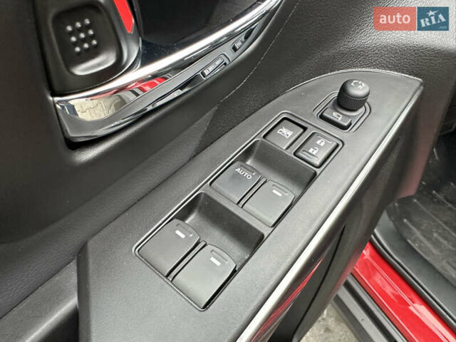 Красный Сузуки S-Cross, объемом двигателя 1.37 л и пробегом 19 тыс. км за 23999 $, фото 31 на Automoto.ua