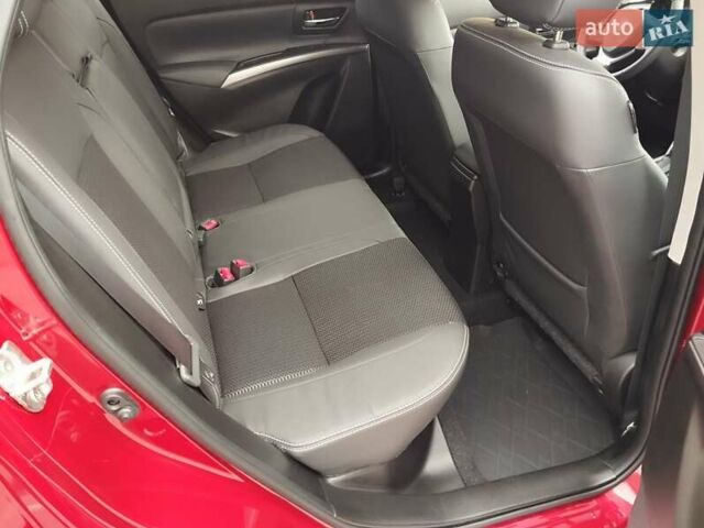 Червоний Сузукі S-Cross, об'ємом двигуна 1.37 л та пробігом 18 тис. км за 24700 $, фото 32 на Automoto.ua