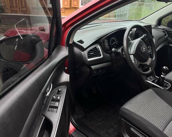 Сузуки S-Cross 2024 в Нежине на Automoto.ua Красный Сузуки S-Cross, объемом двигателя 1.37 л и пробегом 2 тыс. км за 18000 $, фото 11 на Automoto.ua