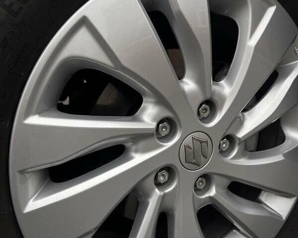 Сузуки S-Cross 2024 в Нежине на Automoto.ua Красный Сузуки S-Cross, объемом двигателя 1.37 л и пробегом 2 тыс. км за 18000 $, фото 6 на Automoto.ua