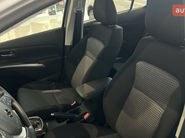 купити нове авто Сузукі S-Cross 2024 року від офіційного дилера Автомир Сузукі фото