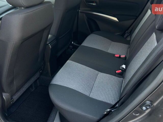 Сузуки S-Cross, объемом двигателя 1.37 л и пробегом 0 тыс. км за 27171 $, фото 20 на Automoto.ua