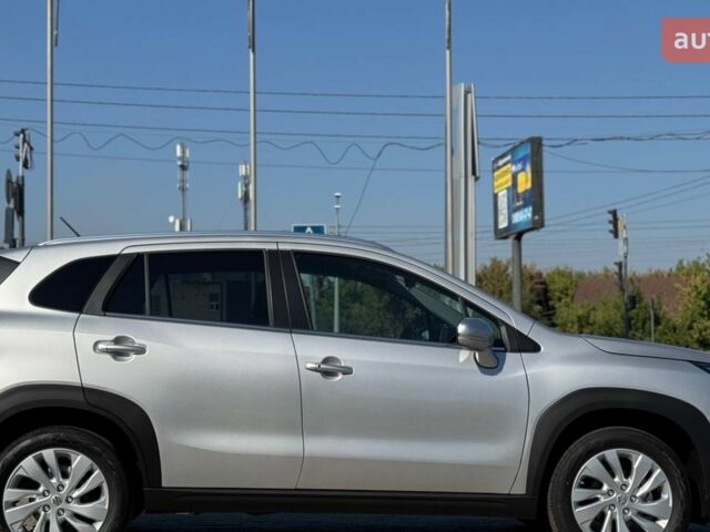 Сузуки S-Cross, объемом двигателя 1.37 л и пробегом 0 тыс. км за 27626 $, фото 5 на Automoto.ua
