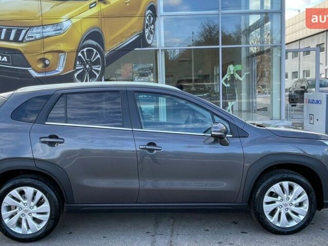 Сузуки S-Cross, объемом двигателя 1.37 л и пробегом 0 тыс. км за 27626 $, фото 35 на Automoto.ua