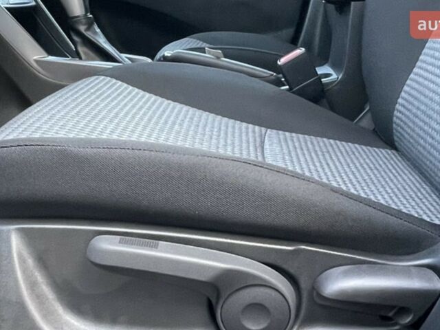 Сузуки S-Cross, объемом двигателя 1.37 л и пробегом 0 тыс. км за 27171 $, фото 47 на Automoto.ua