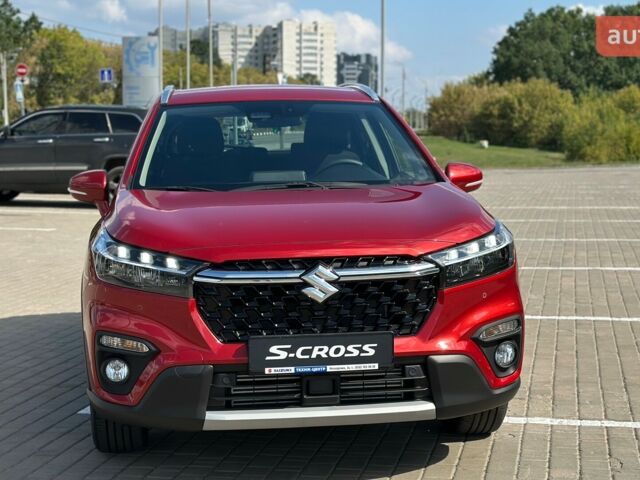 Сузуки S-Cross, объемом двигателя 1.37 л и пробегом 0 тыс. км за 27686 $, фото 3 на Automoto.ua
