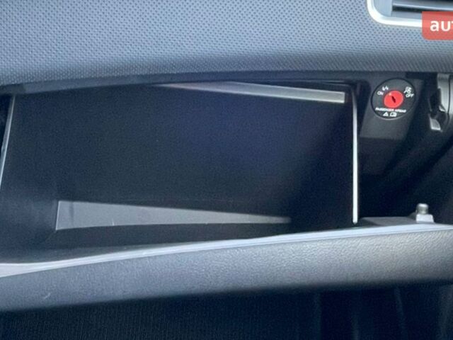 Сузуки S-Cross, объемом двигателя 1.37 л и пробегом 0 тыс. км за 27171 $, фото 60 на Automoto.ua