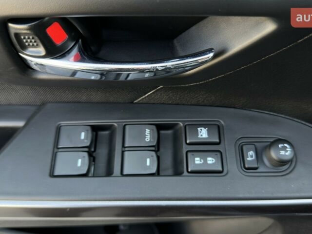 Сузуки S-Cross, объемом двигателя 1.37 л и пробегом 0 тыс. км за 27171 $, фото 12 на Automoto.ua