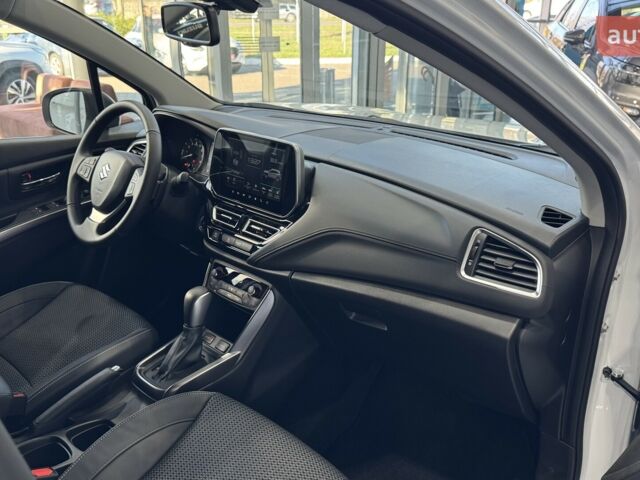 Сузуки S-Cross, объемом двигателя 1.37 л и пробегом 0 тыс. км за 29438 $, фото 32 на Automoto.ua