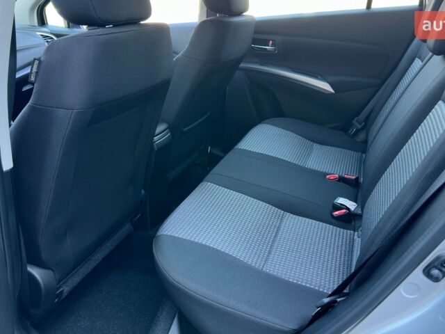 Сузуки S-Cross, объемом двигателя 1.37 л и пробегом 0 тыс. км за 24708 $, фото 22 на Automoto.ua