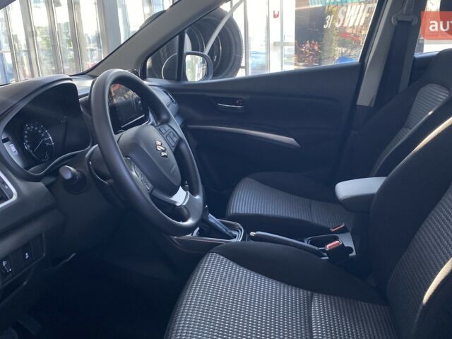 купить новое авто Сузуки S-Cross 2025 года от официального дилера Автоцентр AUTO.RIA Сузуки фото