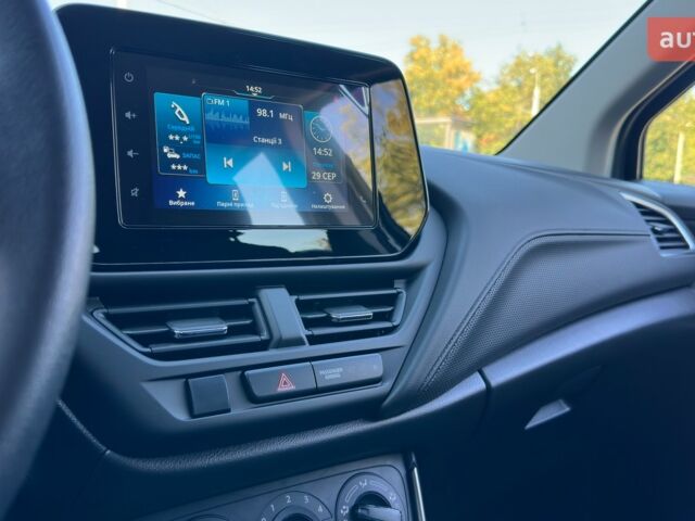 Сузуки S-Cross, объемом двигателя 1.37 л и пробегом 0 тыс. км за 24708 $, фото 17 на Automoto.ua