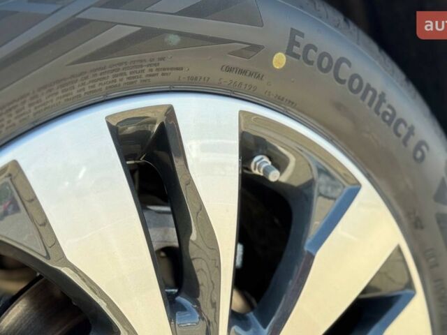 Сузуки S-Cross, объемом двигателя 1.37 л и пробегом 0 тыс. км за 27489 $, фото 19 на Automoto.ua