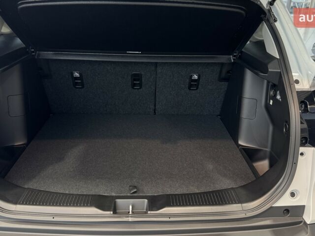 Сузуки S-Cross, объемом двигателя 1.37 л и пробегом 0 тыс. км за 29438 $, фото 47 на Automoto.ua