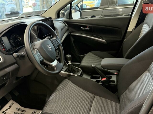 Сузуки S-Cross, объемом двигателя 1.37 л и пробегом 0 тыс. км за 23649 $, фото 4 на Automoto.ua