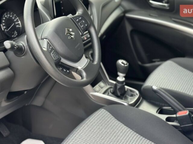 Сузукі S-Cross 2025 у Харкові на Automoto.ua Сузукі S-Cross, об'ємом двигуна 1.37 л та пробігом 0 тис. км за 23260 $, фото 16 на Automoto.ua