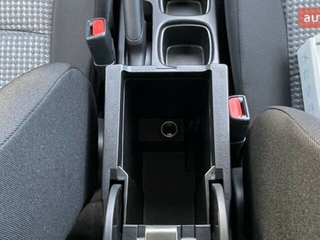 Сузуки S-Cross, объемом двигателя 1.37 л и пробегом 0 тыс. км за 23625 $, фото 39 на Automoto.ua