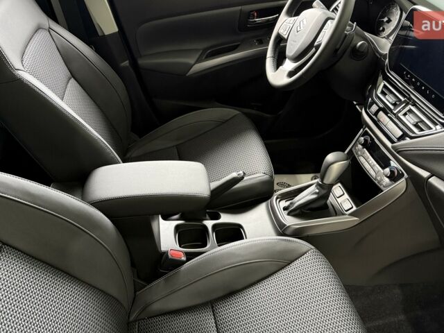 Сузуки S-Cross, объемом двигателя 1.37 л и пробегом 0 тыс. км за 27307 $, фото 6 на Automoto.ua