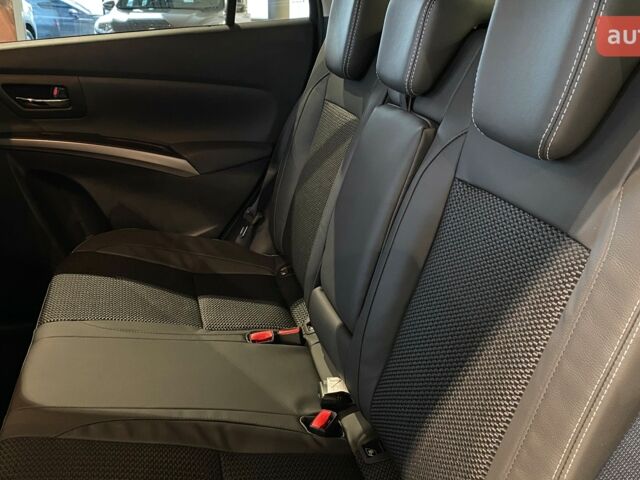 Сузукі S-Cross, об'ємом двигуна 1.37 л та пробігом 0 тис. км за 27437 $, фото 29 на Automoto.ua