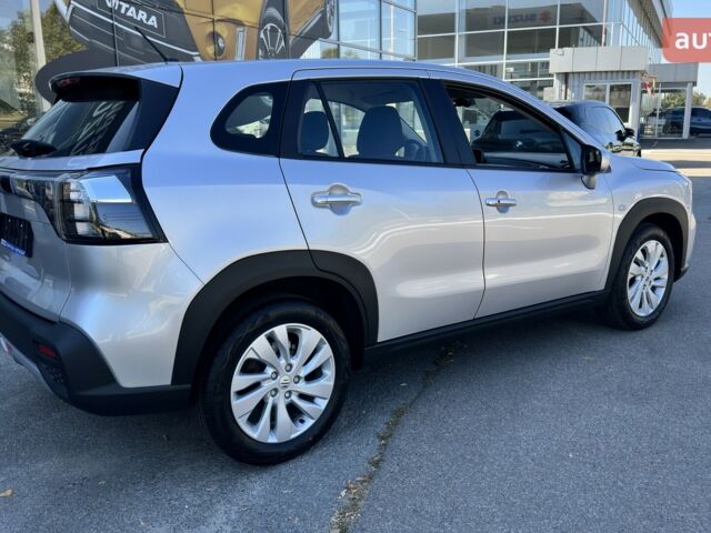Сузуки S-Cross, объемом двигателя 1.37 л и пробегом 0 тыс. км за 24708 $, фото 5 на Automoto.ua