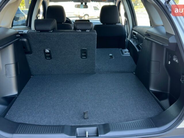 Сузуки S-Cross, объемом двигателя 1.37 л и пробегом 0 тыс. км за 24708 $, фото 35 на Automoto.ua