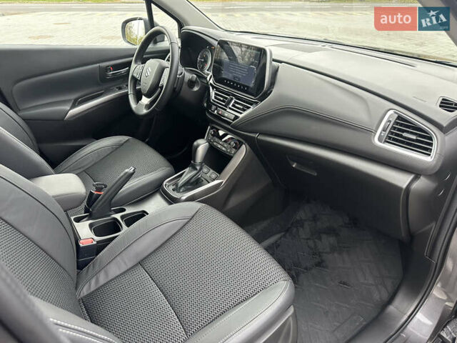 Серый Сузуки S-Cross, объемом двигателя 1.37 л и пробегом 20 тыс. км за 23900 $, фото 40 на Automoto.ua