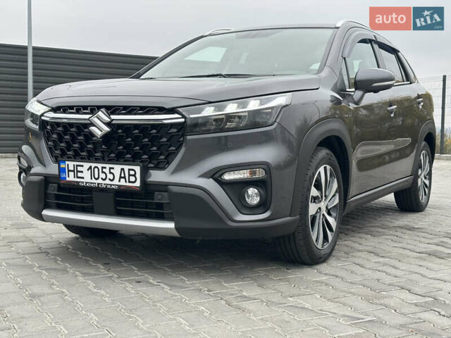 Серый Сузуки S-Cross, объемом двигателя 1.37 л и пробегом 20 тыс. км за 23900 $, фото 1 на Automoto.ua