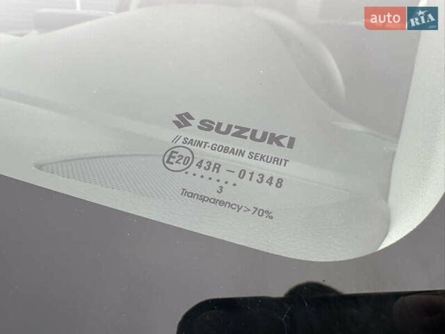 Серый Сузуки S-Cross, объемом двигателя 1.37 л и пробегом 20 тыс. км за 23900 $, фото 25 на Automoto.ua