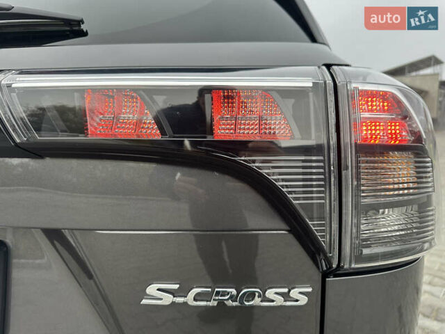 Серый Сузуки S-Cross, объемом двигателя 1.37 л и пробегом 20 тыс. км за 23900 $, фото 23 на Automoto.ua