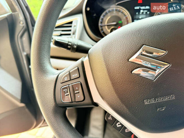 Сірий Сузукі S-Cross, об'ємом двигуна 1.37 л та пробігом 82 тис. км за 22500 $, фото 32 на Automoto.ua