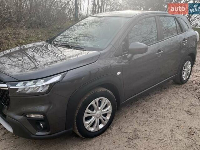 Серый Сузуки S-Cross, объемом двигателя 1.37 л и пробегом 32 тыс. км за 25000 $, фото 1 на Automoto.ua