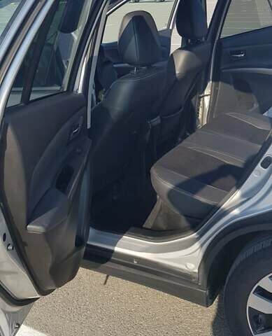 Серый Сузуки S-Cross, объемом двигателя 1.37 л и пробегом 40 тыс. км за 25500 $, фото 6 на Automoto.ua