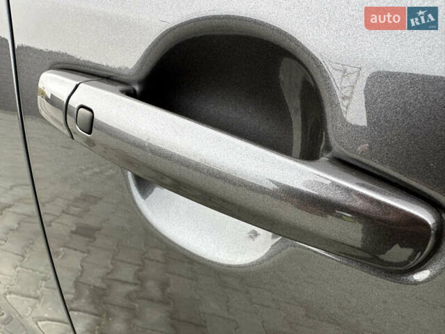 Серый Сузуки S-Cross, объемом двигателя 1.37 л и пробегом 20 тыс. км за 23900 $, фото 22 на Automoto.ua